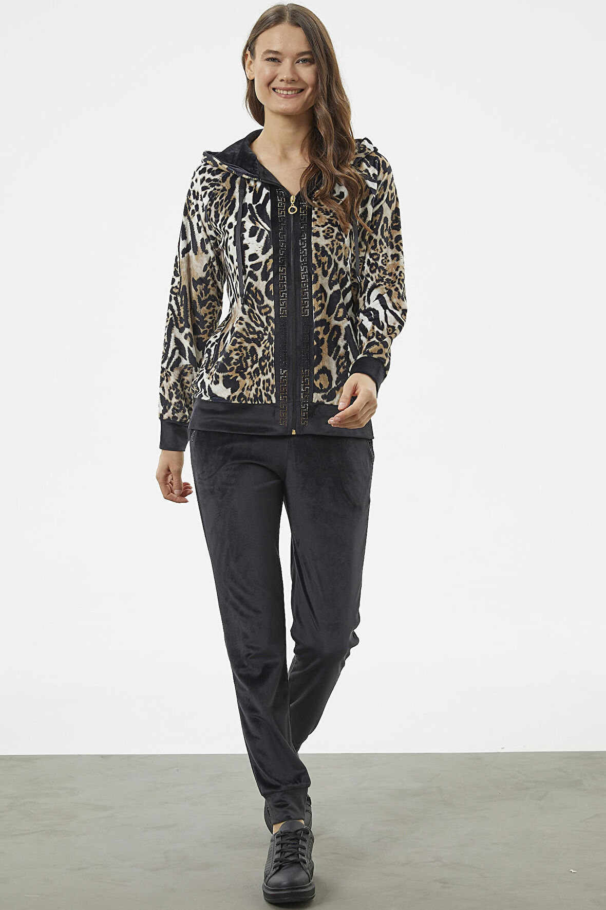 Kadife Leopar Desenli Eşofman Takım - Kahve