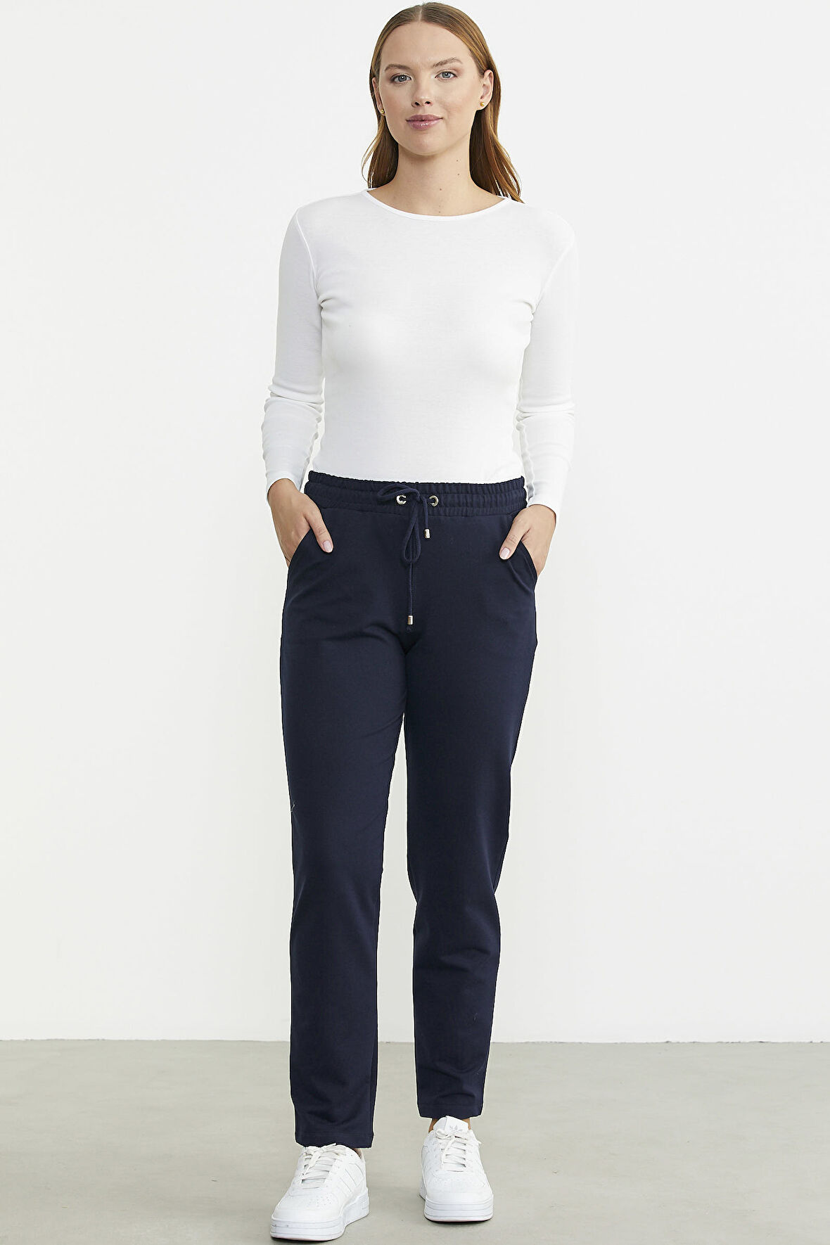 Dar Paça Beli İpli Eşofman Altı - Lacivert