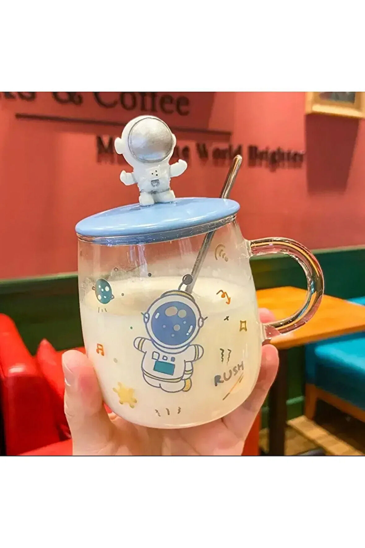 Astronot Figürlü  Kaşıklı Kapaklı Cam Bardak Kupa Dekoratif Hediyelik