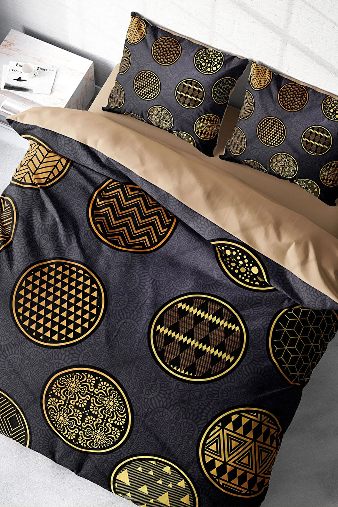 Lastikli Çarşaflı %100 Pamuk Saten Çift Kişilik Nevresim Takımı Gold Black Circle