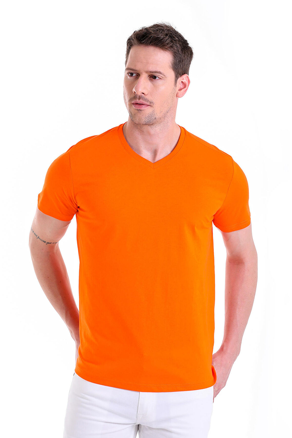 Oranj Düz Slim Fit 100% Pamuk V Yaka Tişört