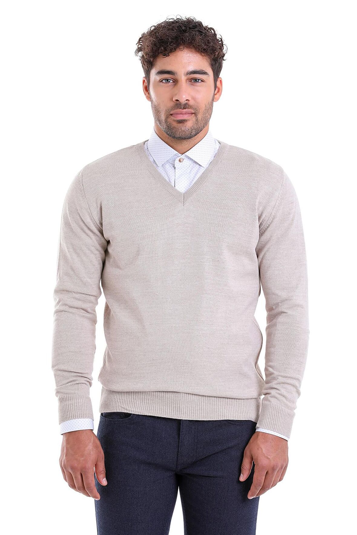 Erkek Bej Regular Fit Yünlü Düz V  Yaka Triko Kazak | M