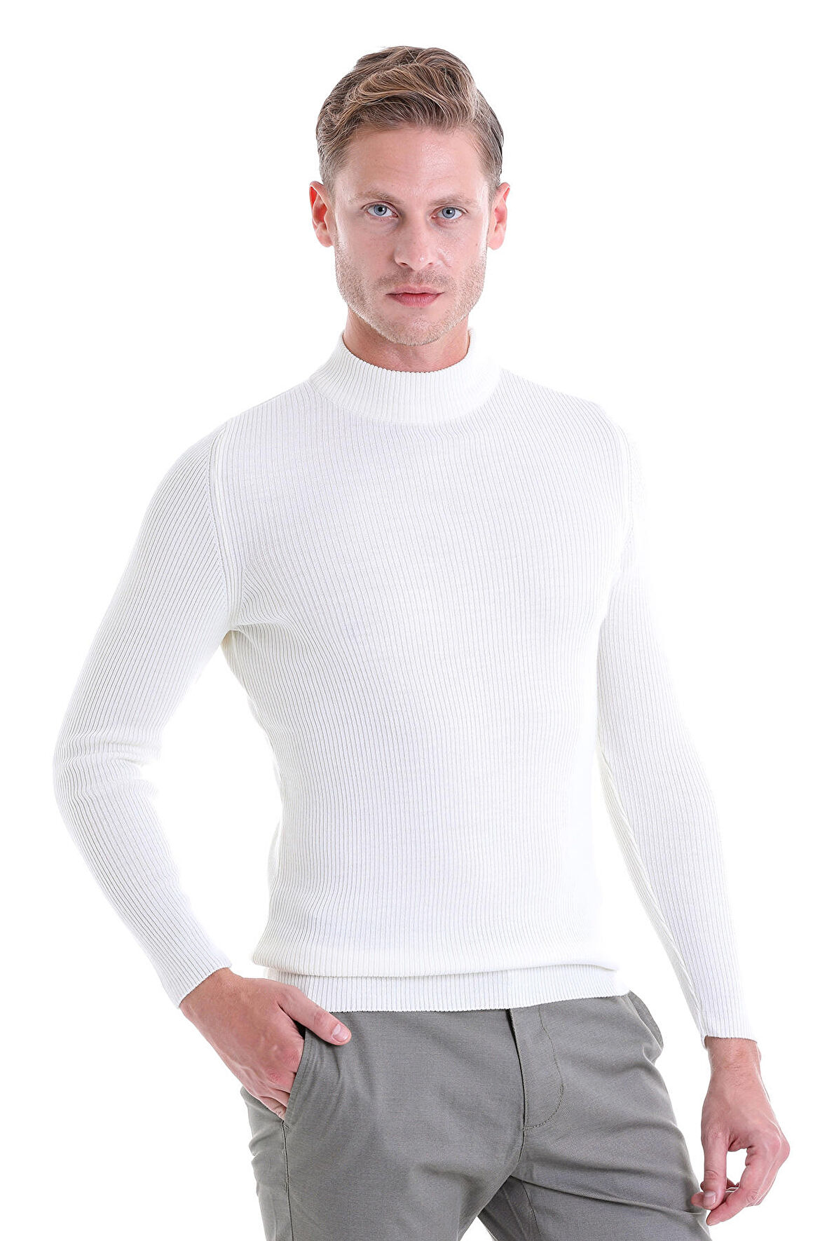 Ekru Regular Fit Düz Balıkçı Yaka Klasik Yün Triko Kazak | S