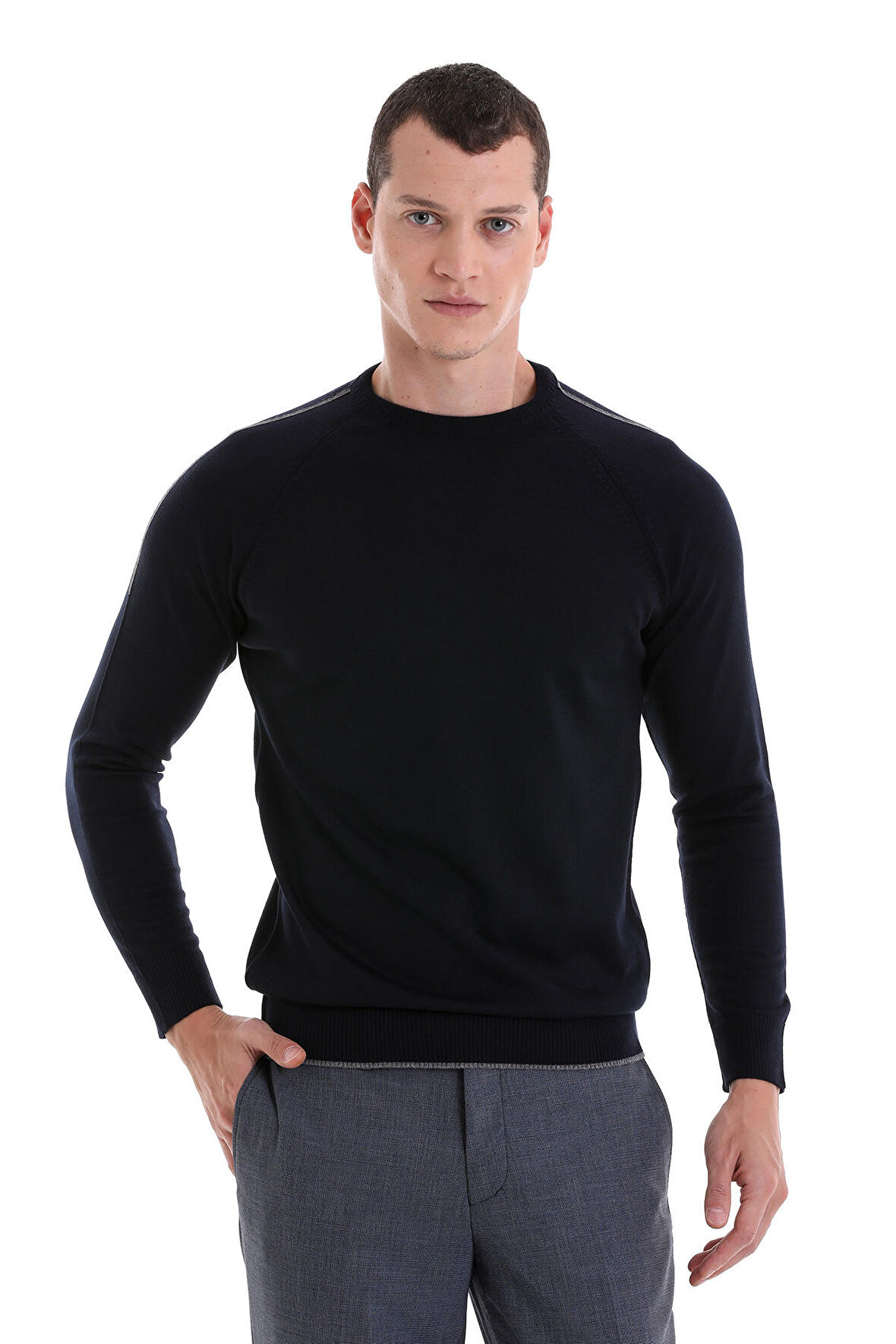 Lacivert Regular Fit Jakarlı Bisiklet Yaka Yünlü Triko Kazak | S