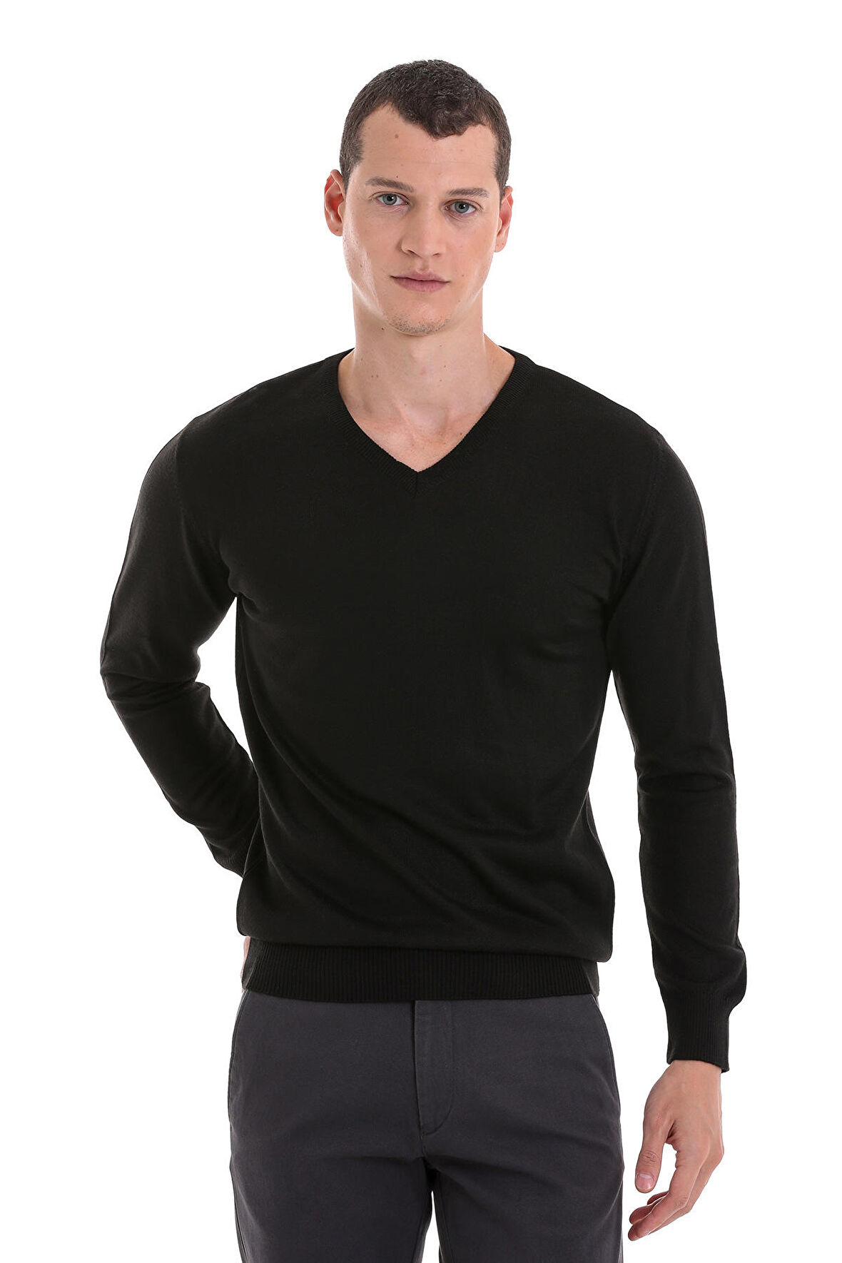 Siyah Regular Fit Düz V Yaka Yünlü Triko Kazak | 3XL