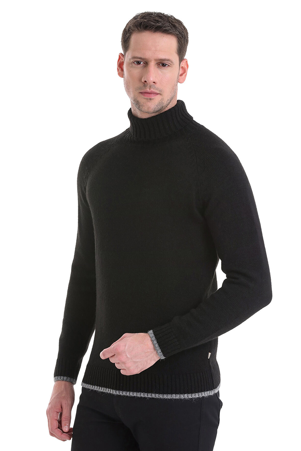 Siyah Regular Fit Düz Balıkçı Yaka Triko Kazak | L