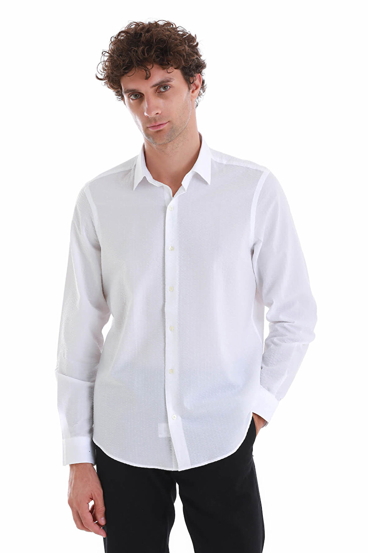 Beyaz Comfort Fit Düz 100% Pamuk Slim Yaka Uzun Kollu Spor Gömlek | S
