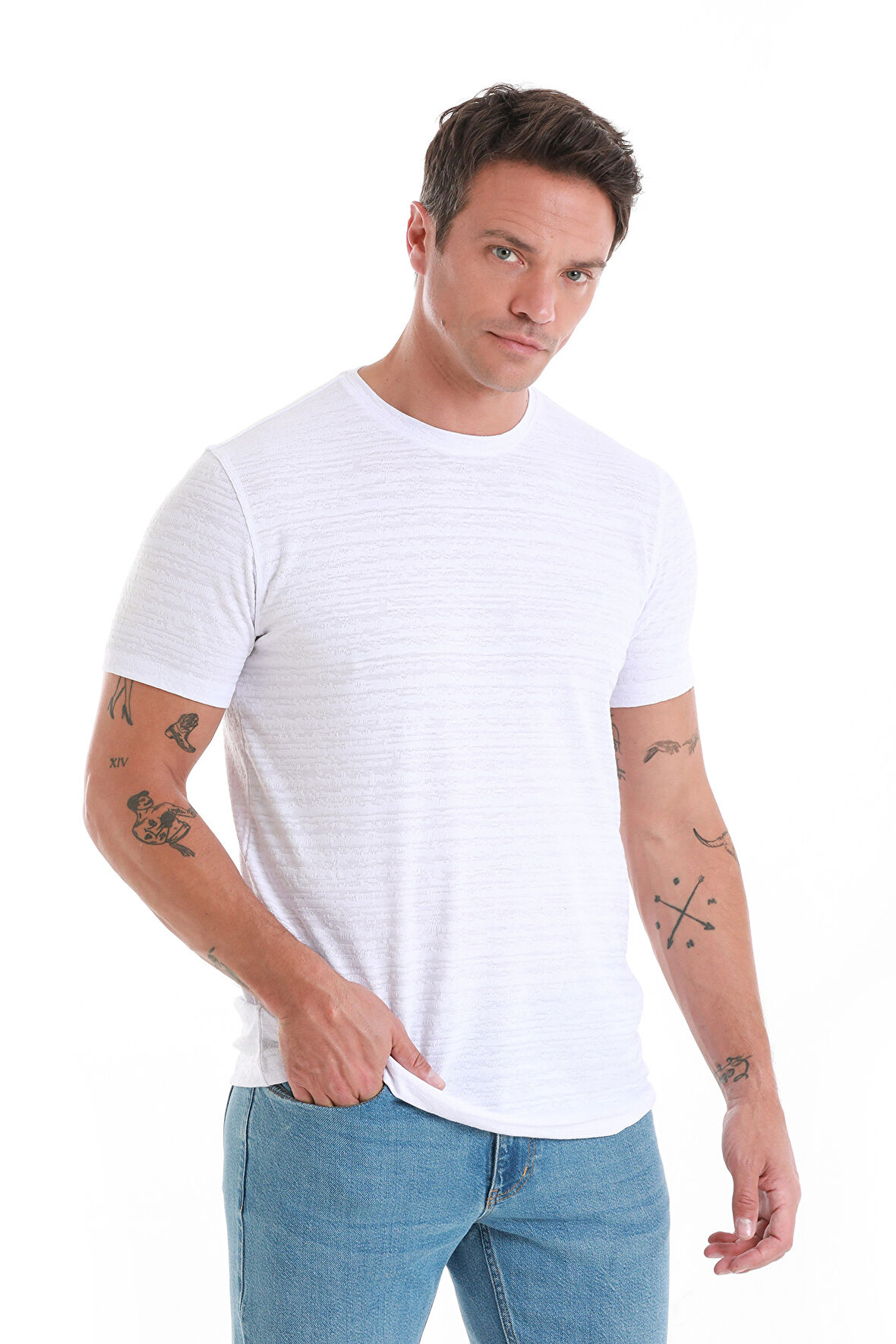 Beyaz Regular Fit Düz Bisiklet Yaka Tişört | XL