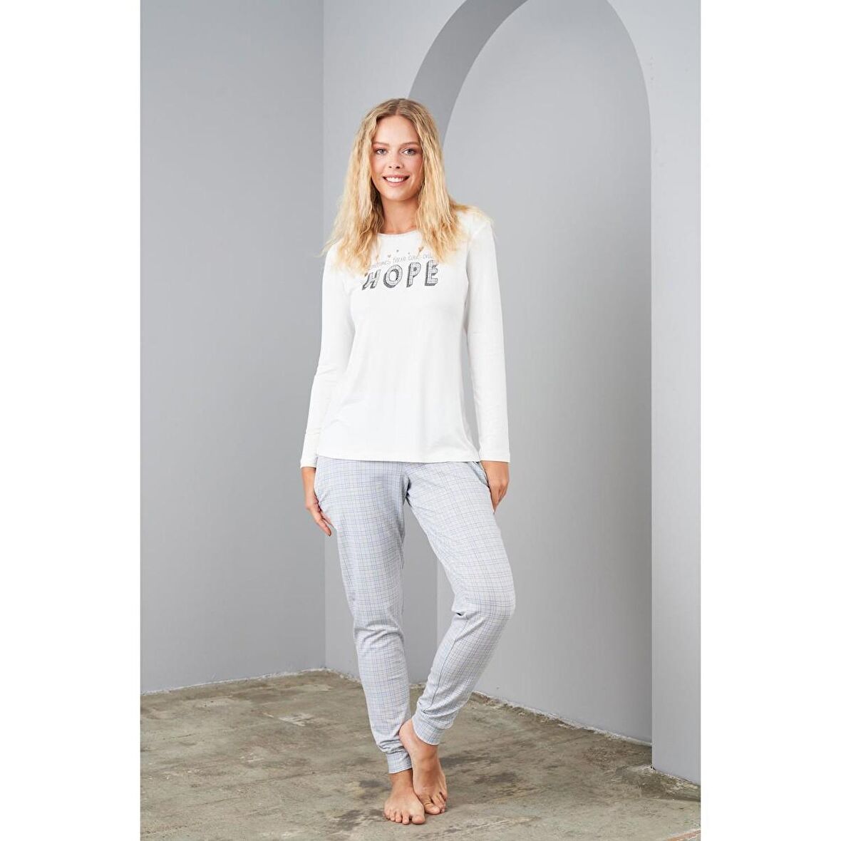 Pjs 24571 Kadın Yuvarlak Yaka Ekose Pijama Takım