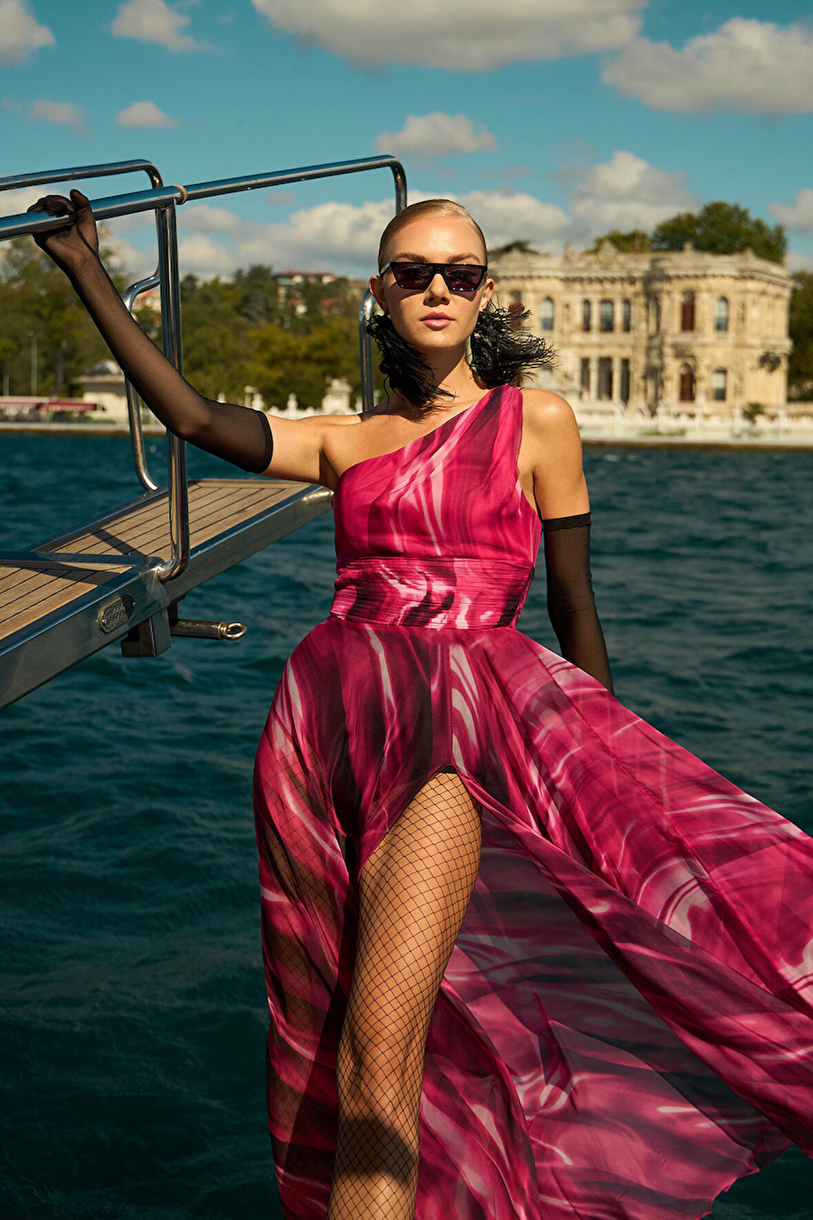 Carmen Kadın Tek Kol Yırtmaçlı Empirme Abiye Elbise 58269 Fuşya