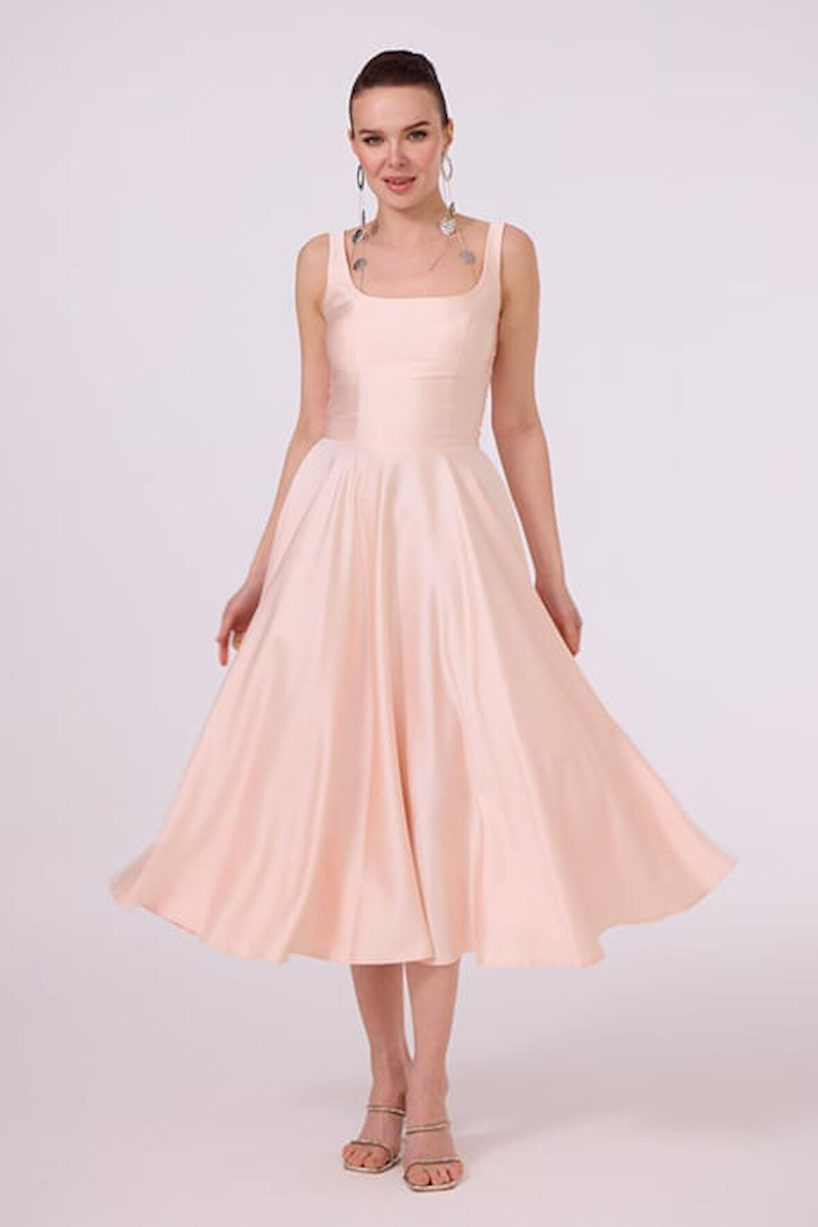  ELBISE MIDI SIRTI ACIK	