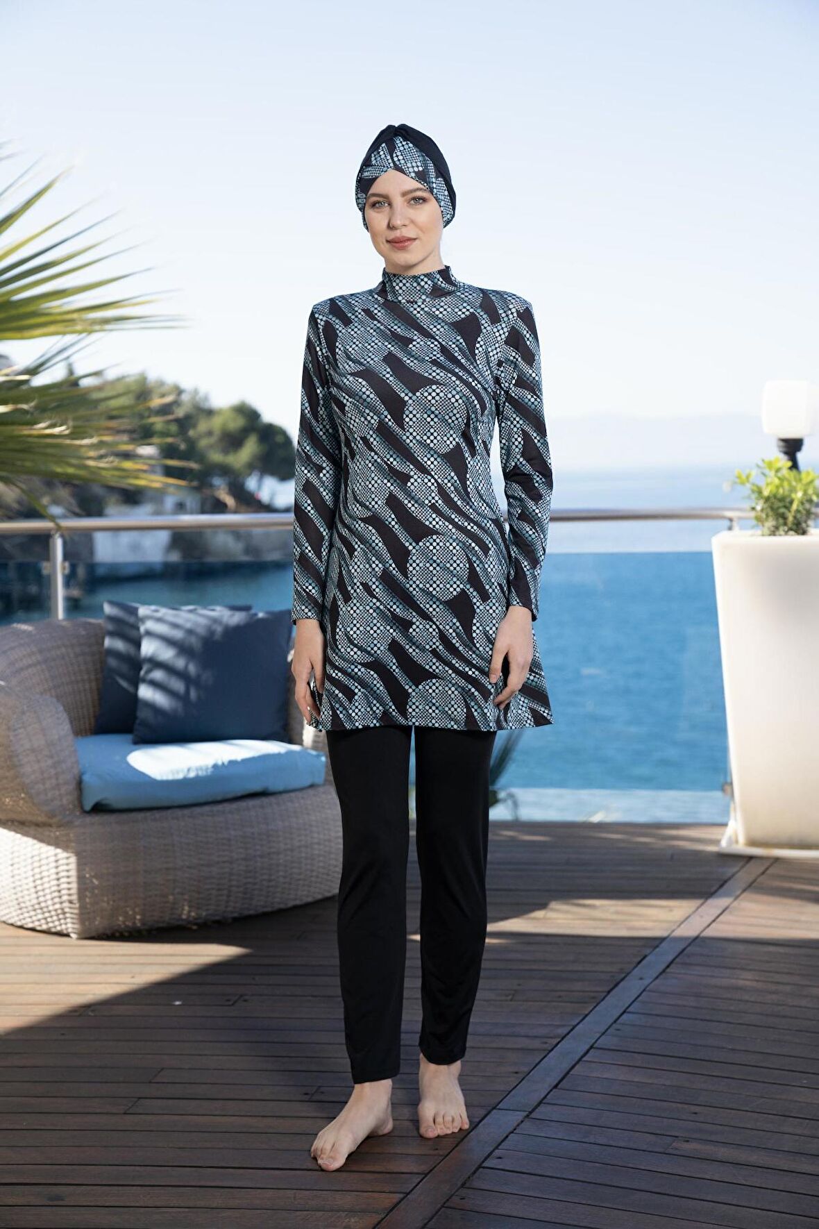 Estiva Kadın Tam Kapalı Bubble Desenli Tesettür Mayo Siyah