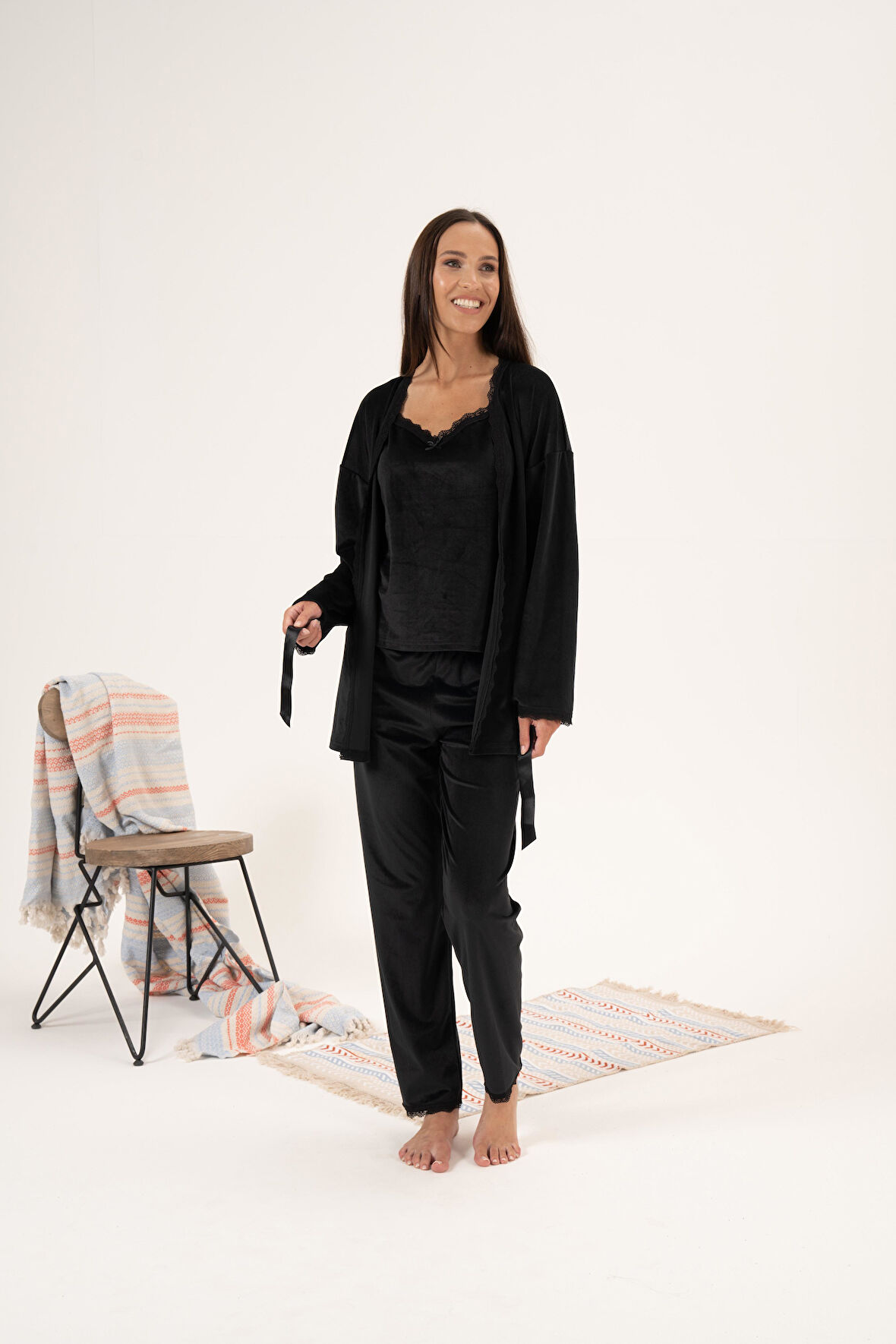 Kadın Kışlık 3 Parça Sabahlıklı Kadife Pijama Takımı