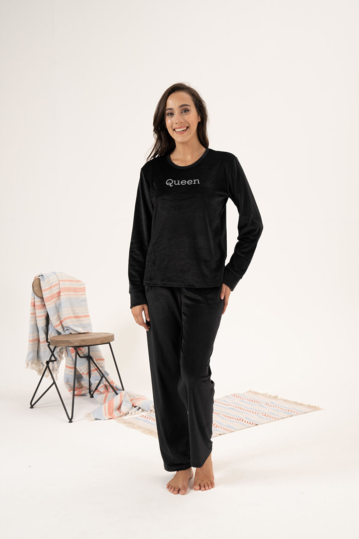 Kadın Kışlık Queen Kadife Pijama Takımı
