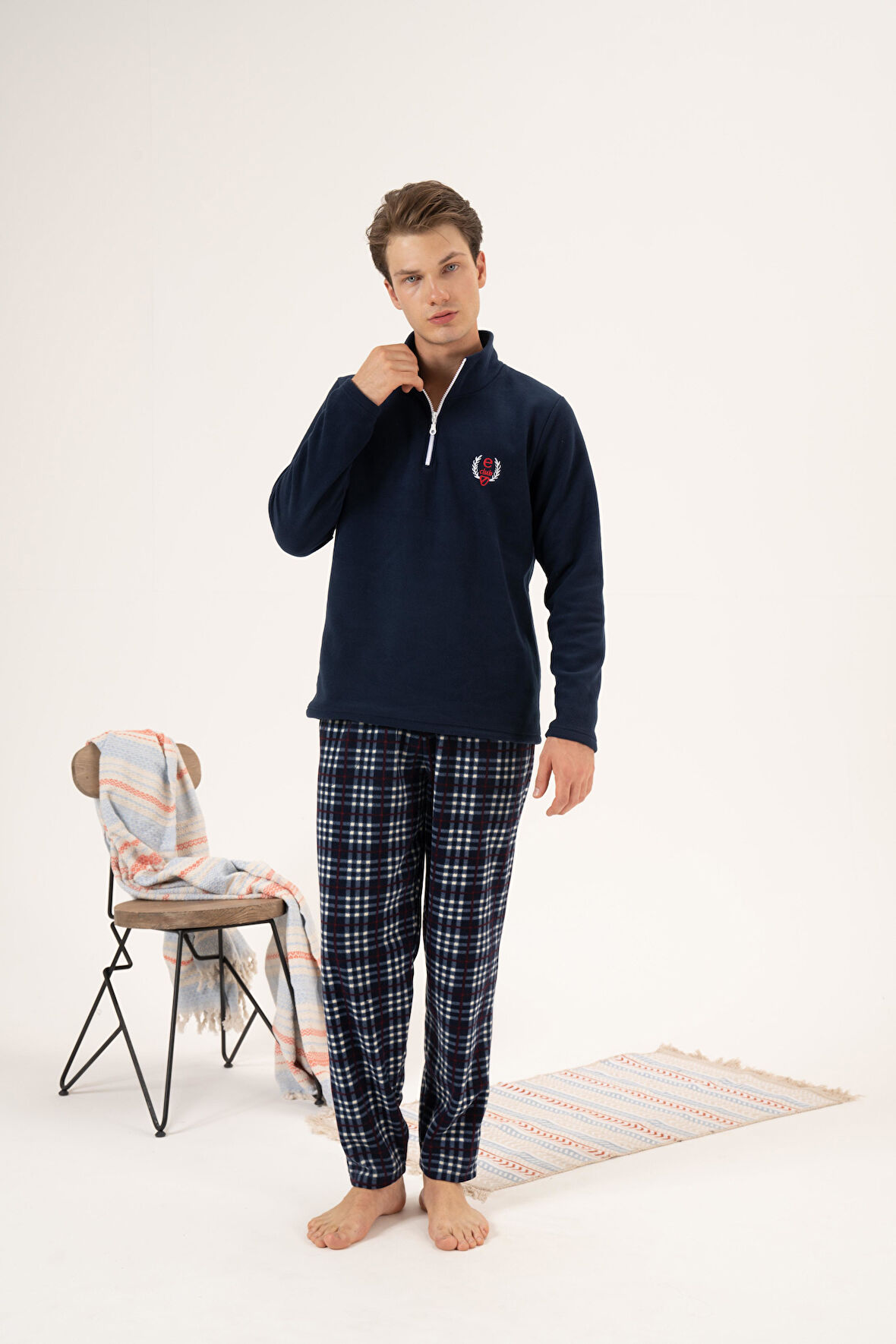 Erkek Kışlık Fermuarlı Yaka Kareli Alt Polar Pijama Takımı Lacivert