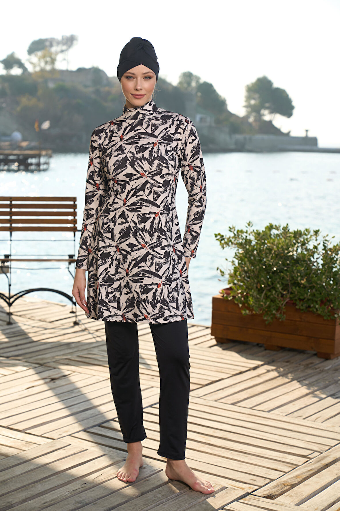 Estiva Kadın Tam Kapalı Dijital Desenli Tesettür Mayo Siyah