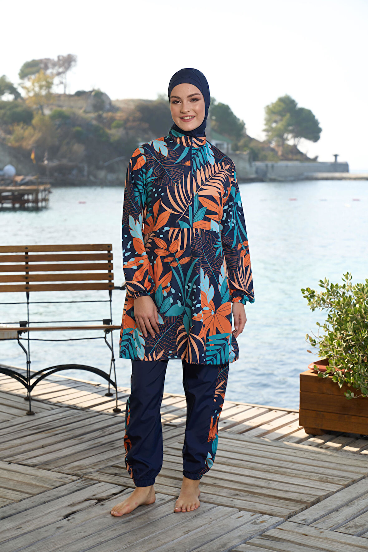 Estiva Kadın Tam Kapalı Fermuarlı Yaprak Desenli Tesettür Mayo Lacivert