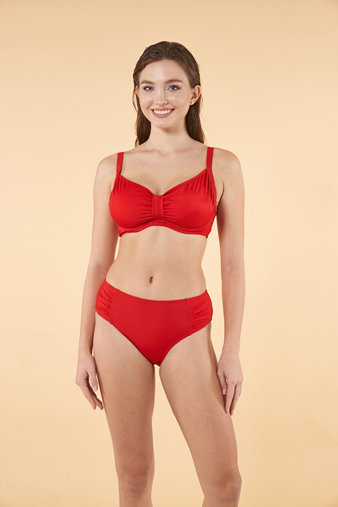 Estiva Toparlayıcı Balenli Bikini Takımı - Kırmızı
