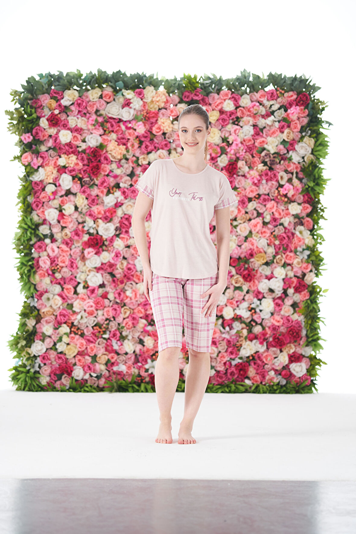 Kadın Yazlık Kareli Kısa Kollu Kaprili Viskon Pijama Takımı