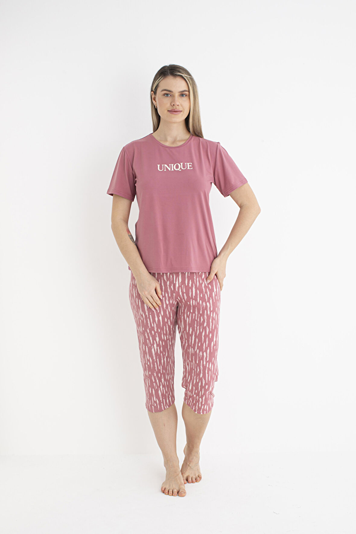Kadın Yazlık Desenli Kısa Kollu Kaprili Soft Pijama Takımı - Pembe