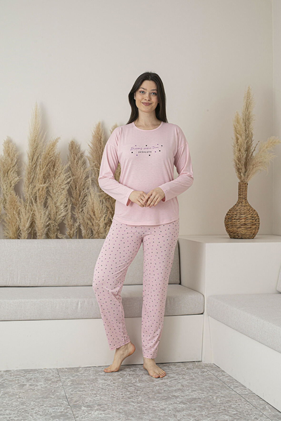 Kadın Yazlık Puantiyeli Uzun Kollu Viskon Pijama Takımı