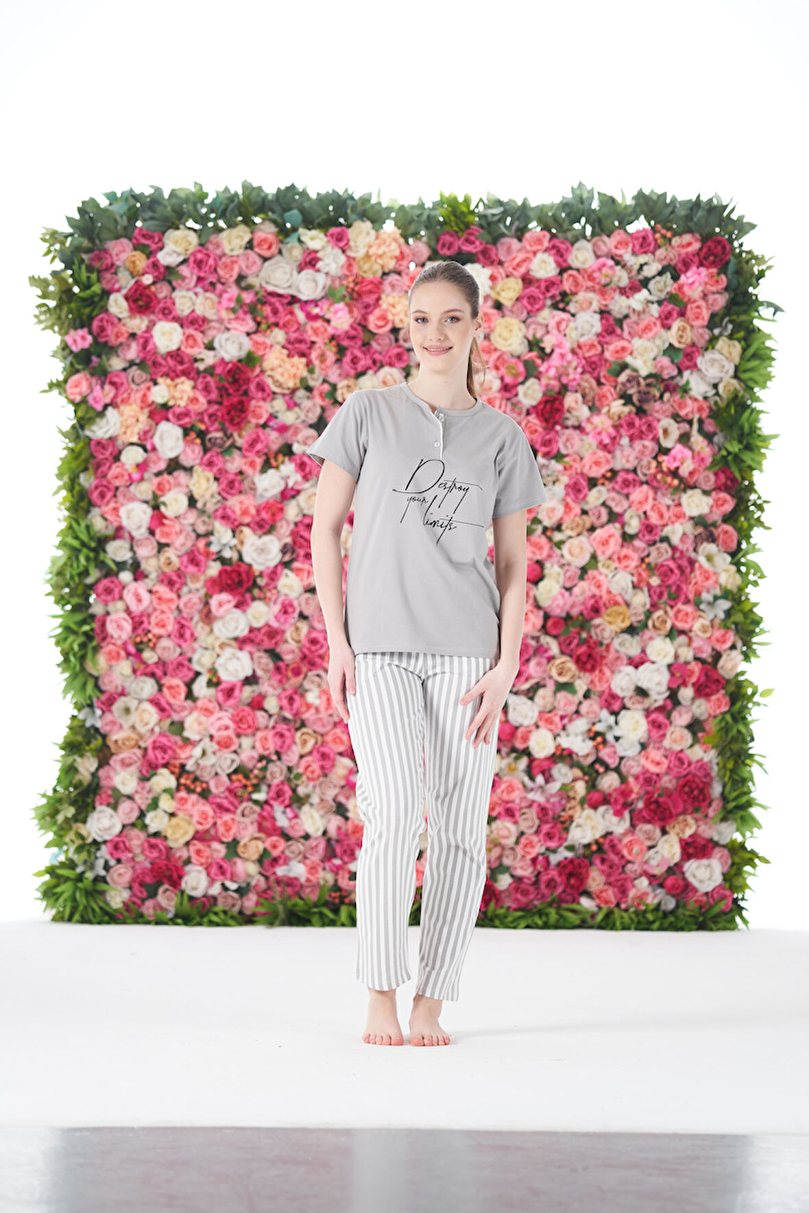 Kadın Yazlık Çizgili Kısa Kollu Penye Lycra Pijama Takımı