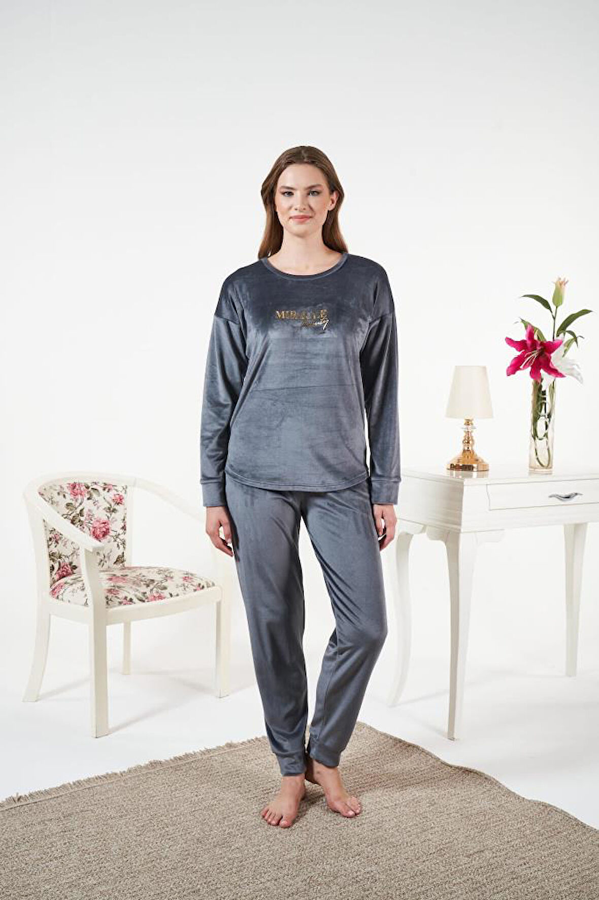 Kadın Kışlık Kadife Pijama Takımı