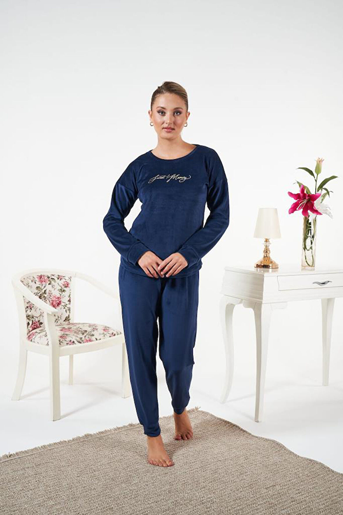 Kadın Kışlık Kadife Pijama Takımı