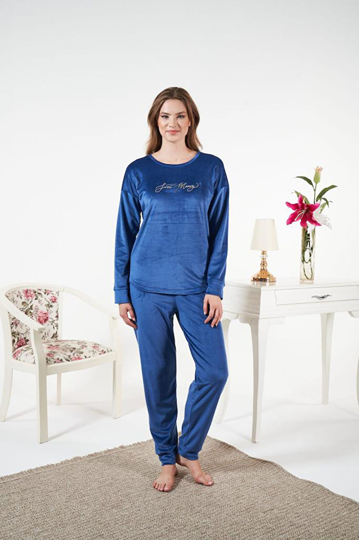 Kadın Kışlık Kadife Pijama Takımı