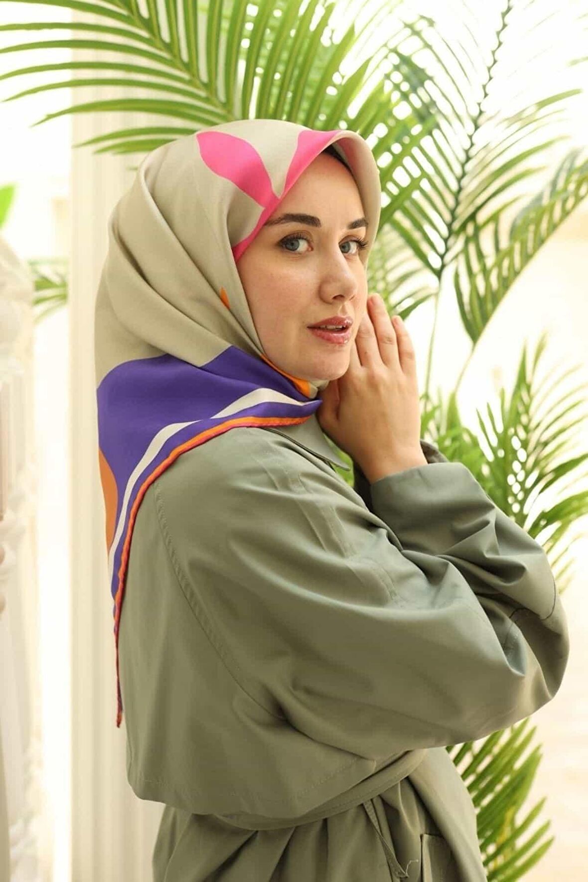 Silk Home Turuncu Desenli Tivil İpek Eşarp 11400-20