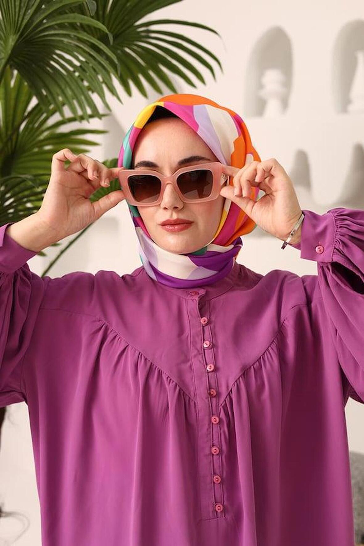 Silk Home Mor-Beyaz Çiçek Desen Tivil İpek Eşarp 11408-02