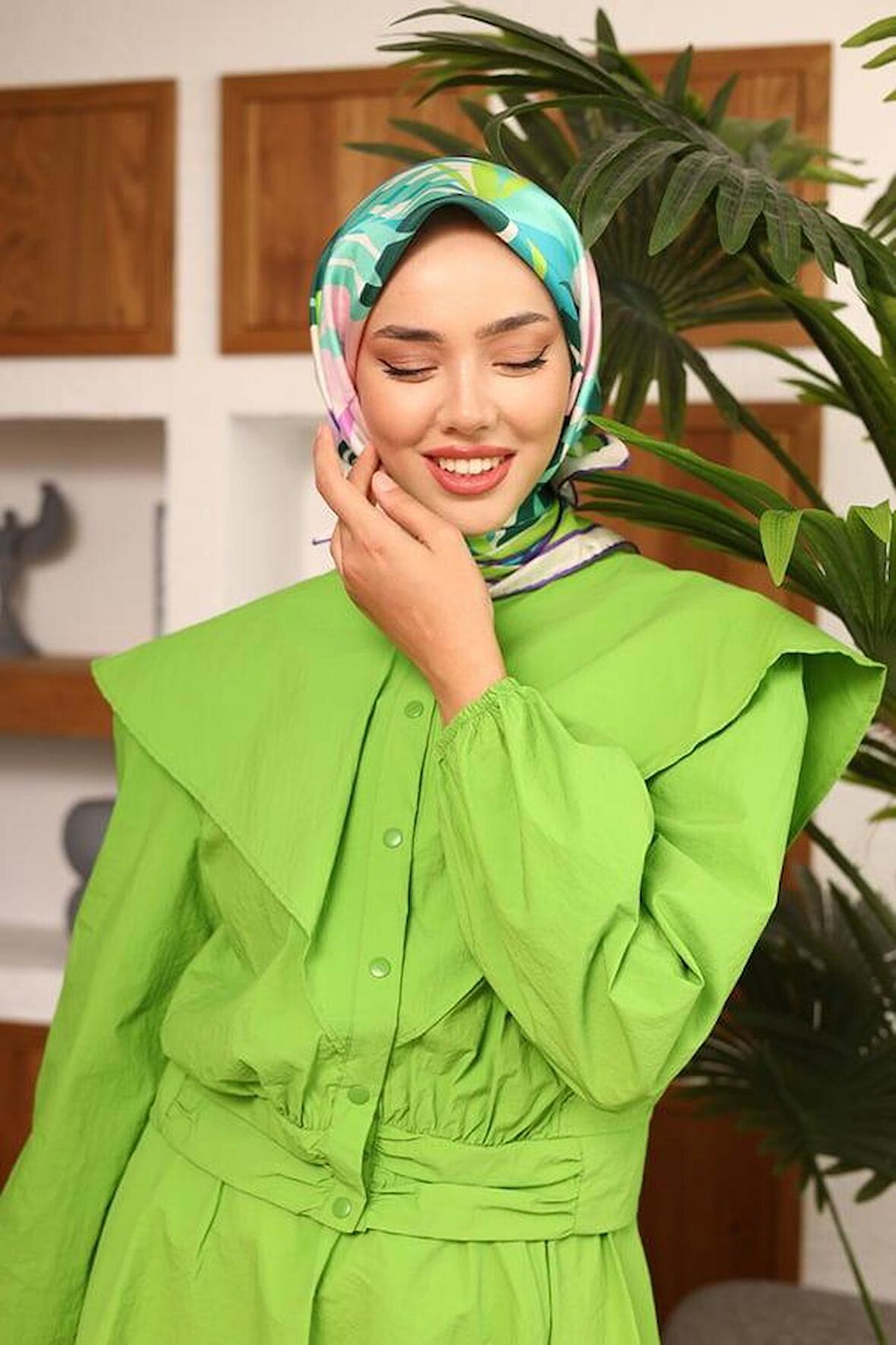 Silk Home Mint Yeşili- Pudra Yaprak Desen Tivil İpek Eşarp 11406-50