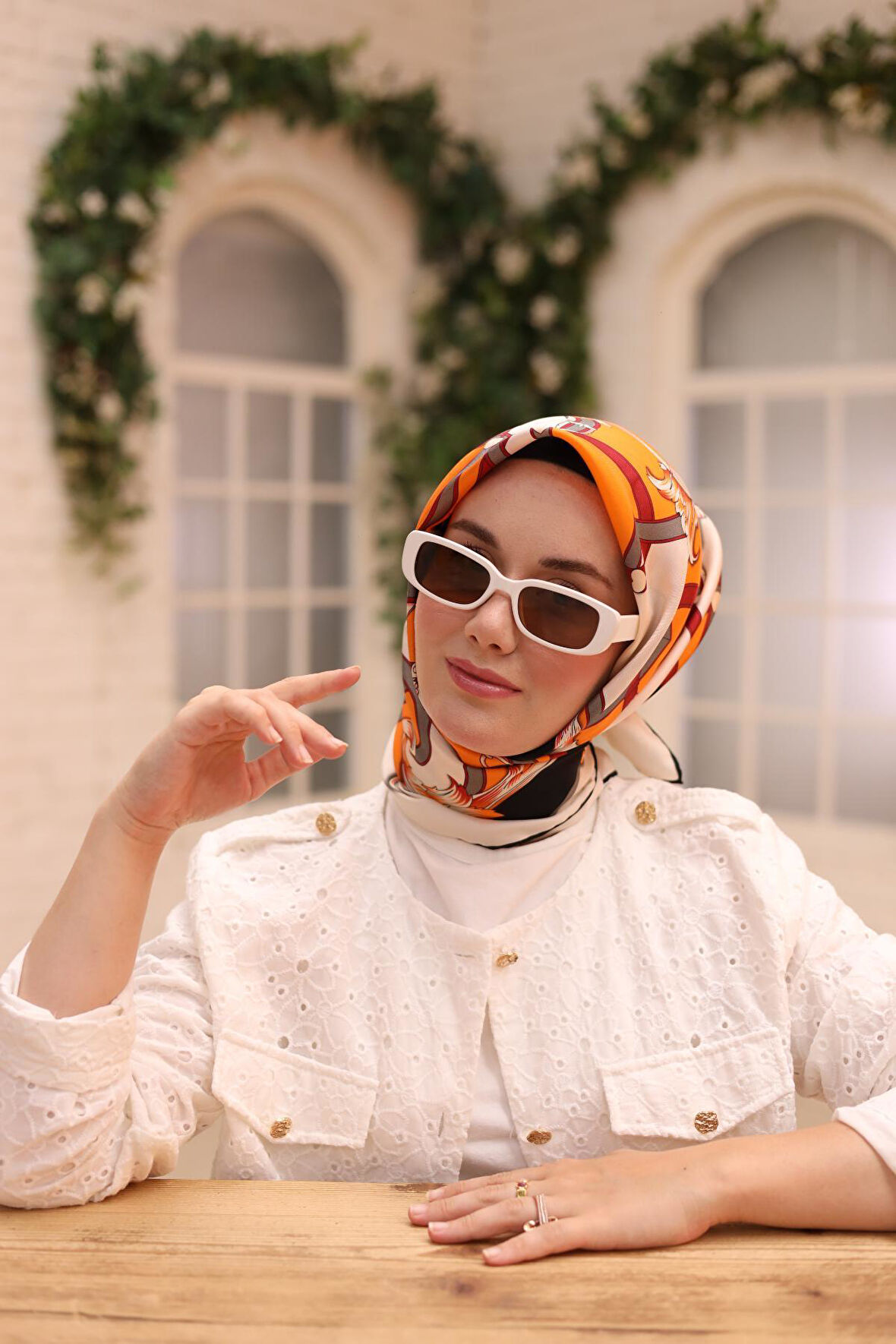 Silk Home Tivil İpek Eşarp 11436-32 Siyah Karışık Desen