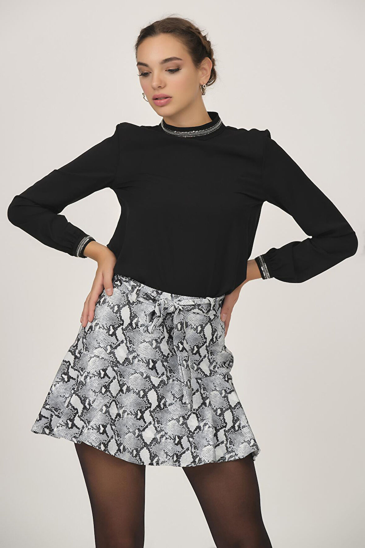 Desenli Volanlı Etek