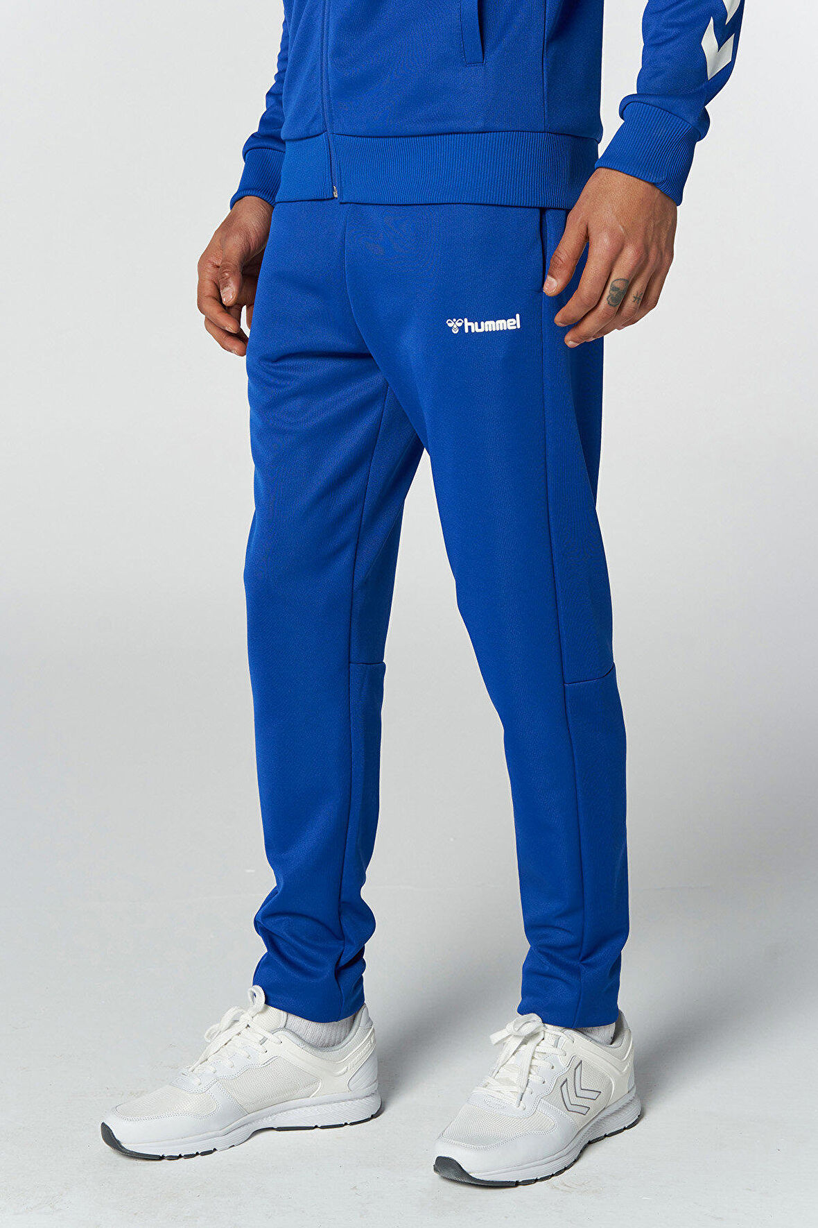 Hummel Tapered Fit Koyu Gri Erkek Eşofman Altı Hmlfalconzo Tapered Pantss 931076-7788