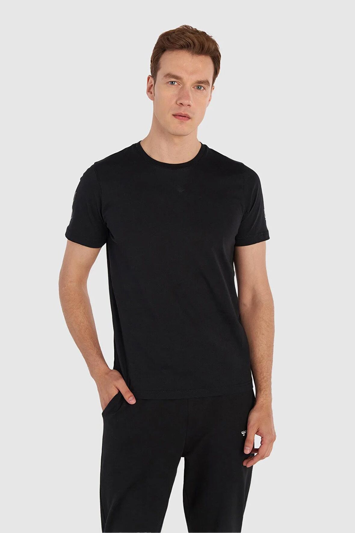 Hummel ELEMENTAL CHEVRON TEE KISA KOLLU TİŞÖRT
