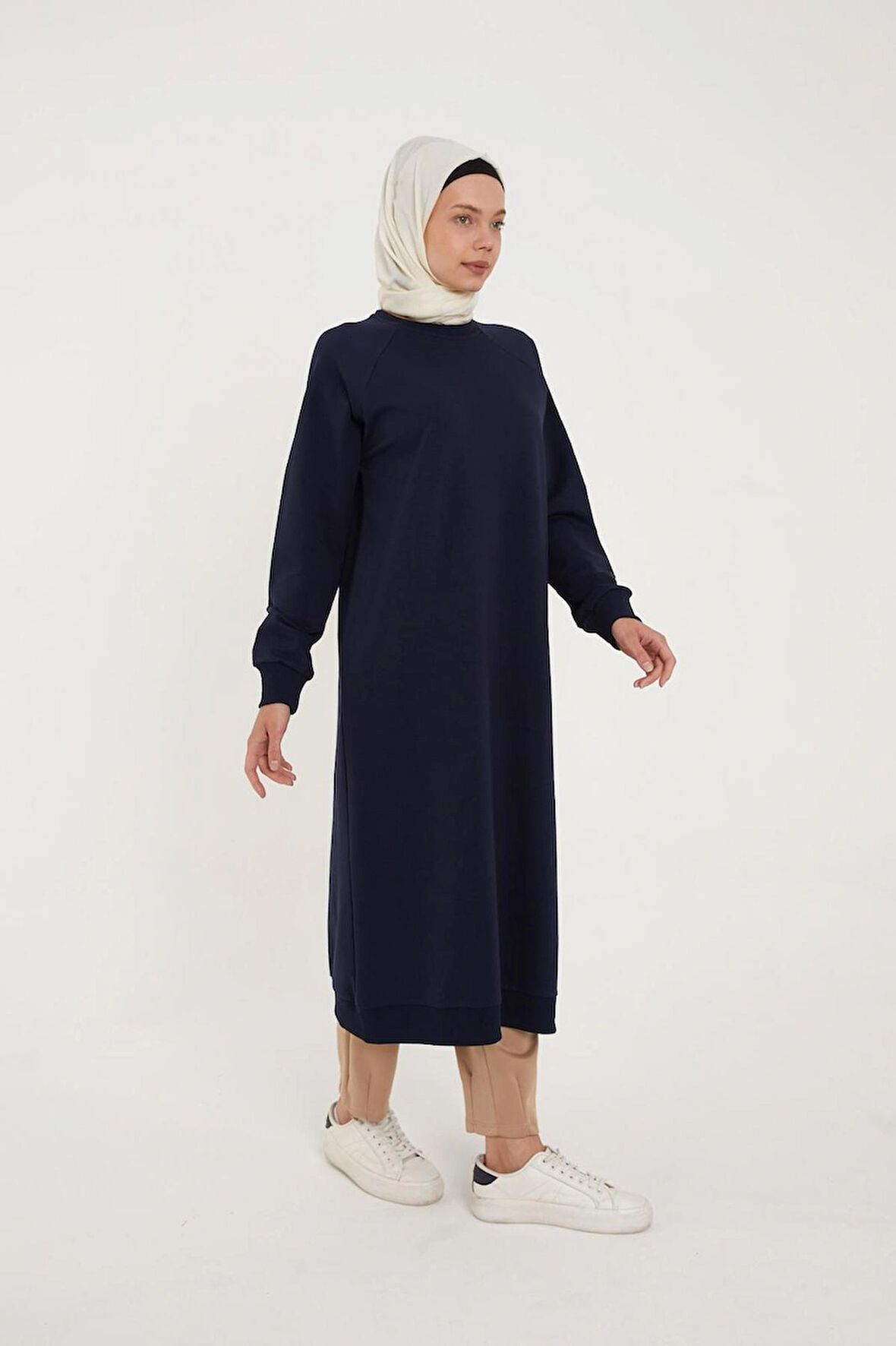 BİSİKLET YAKA UZUN SWEATSHIRT