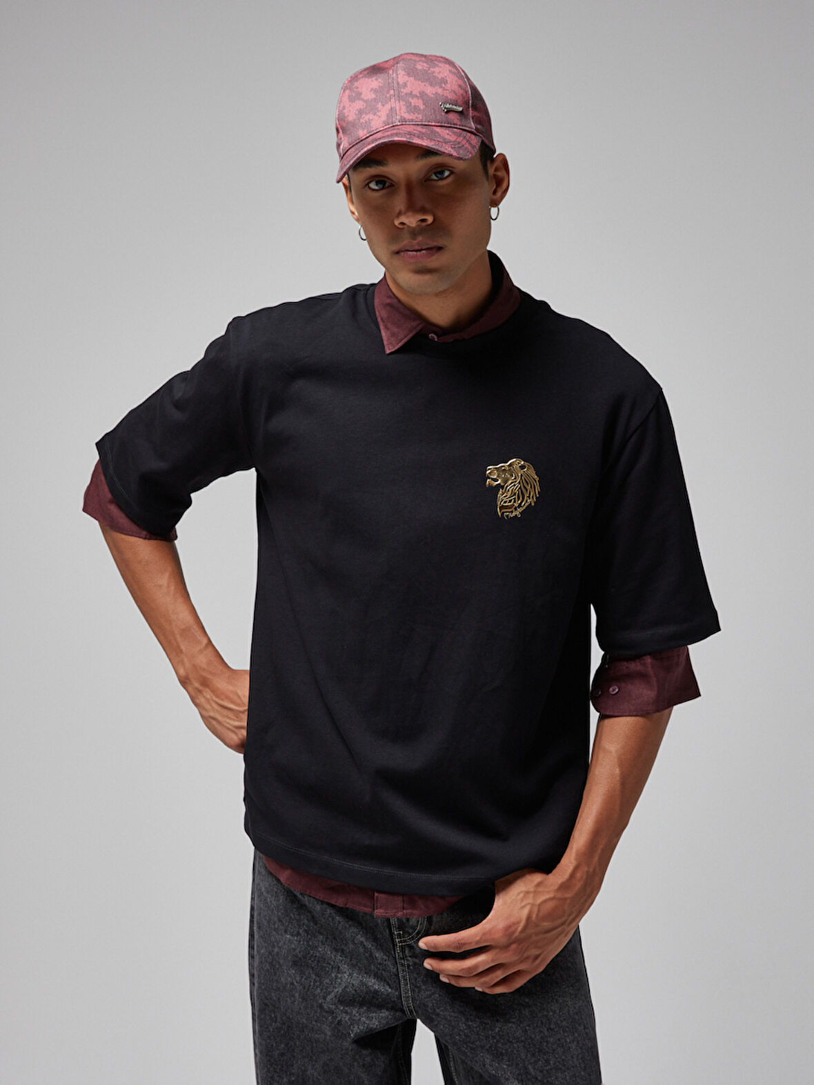 GSSTORE X Midground Aslan Logolu Erkek Basic T-Shirt E251229