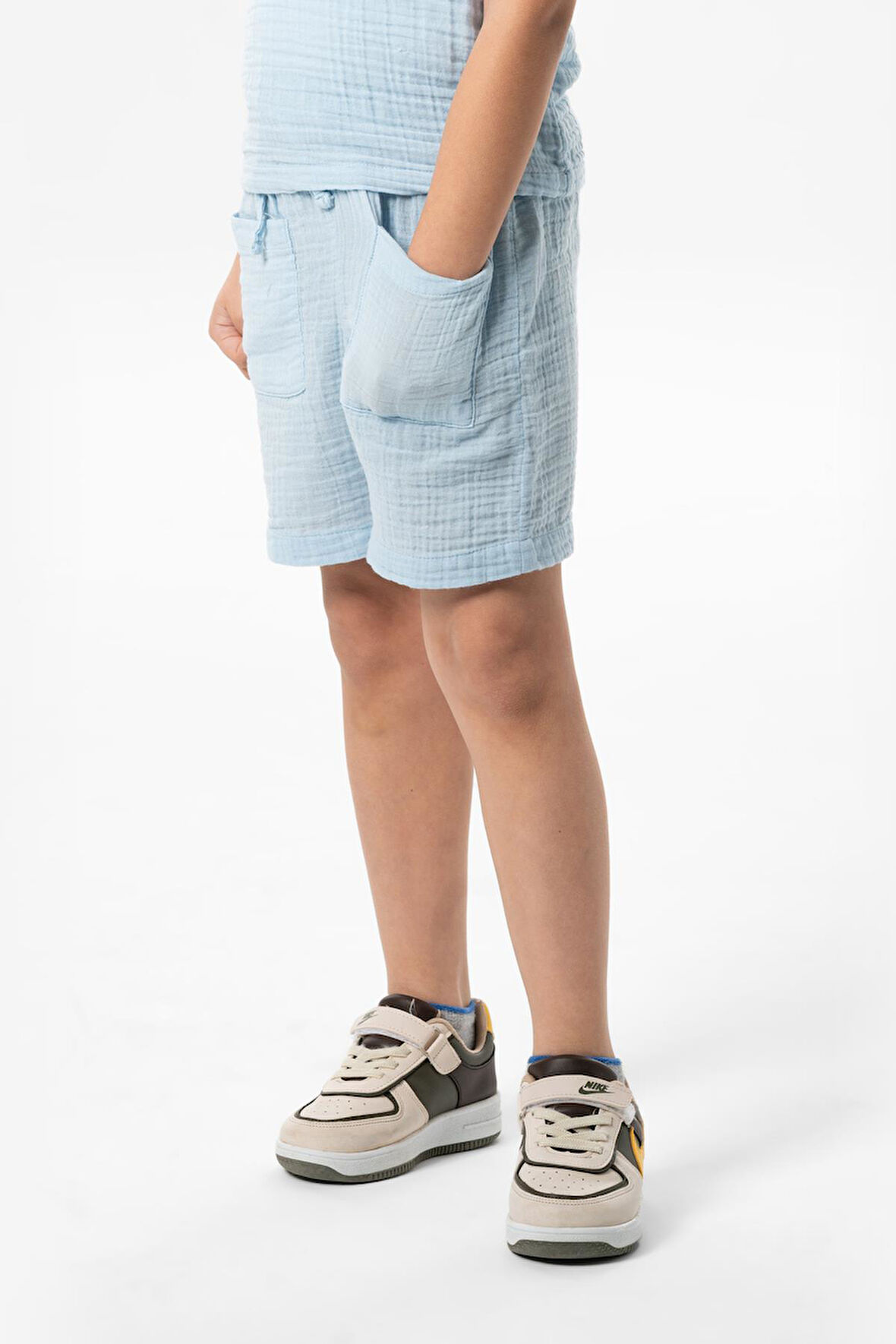 Batı Cep Detaylı Yazlık Müslin Erkek Çocuk Şort Buz Mavi Bmv