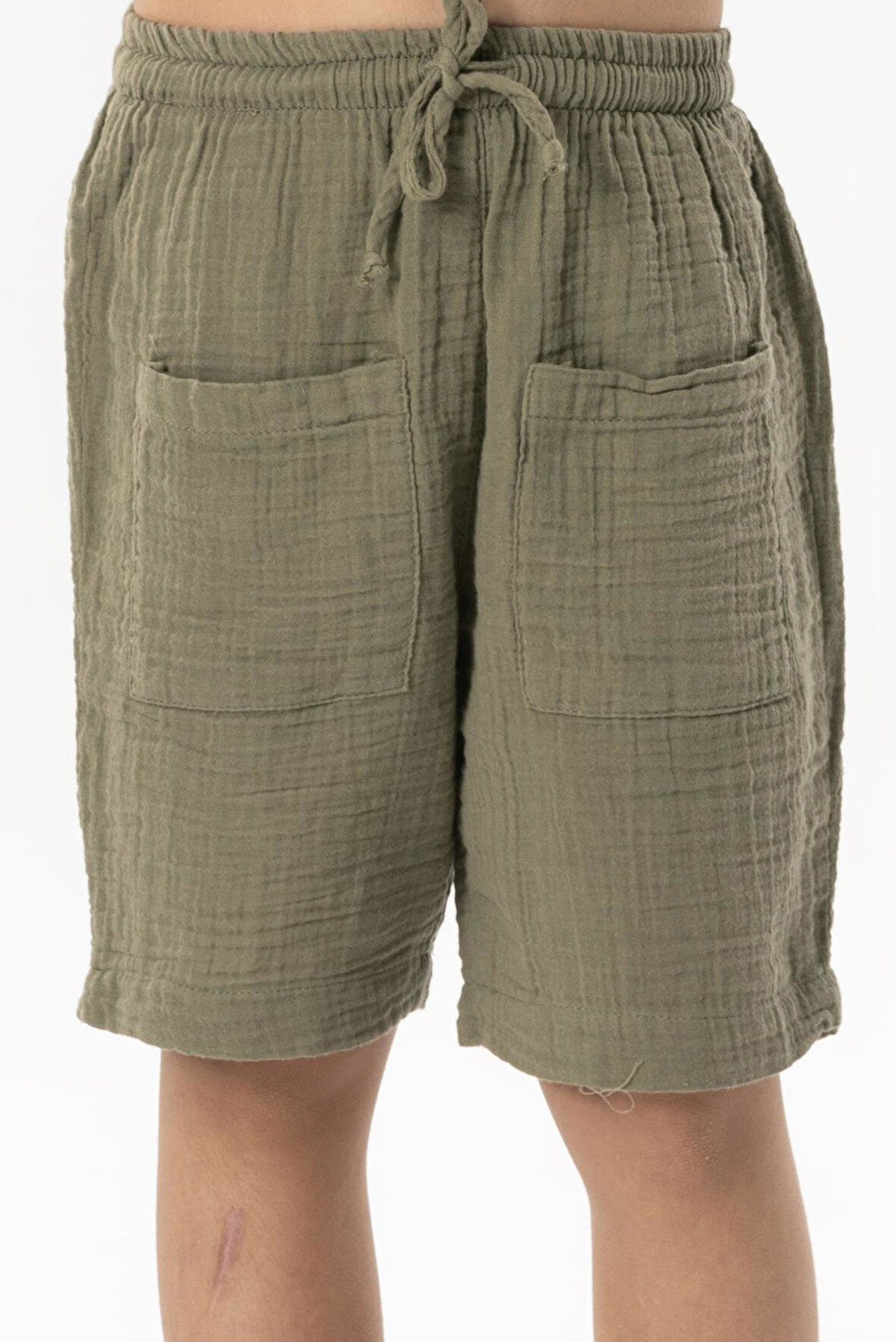 Batı Cep Detaylı Yazlık Müslin Erkek Çocuk Şort Haki Hk