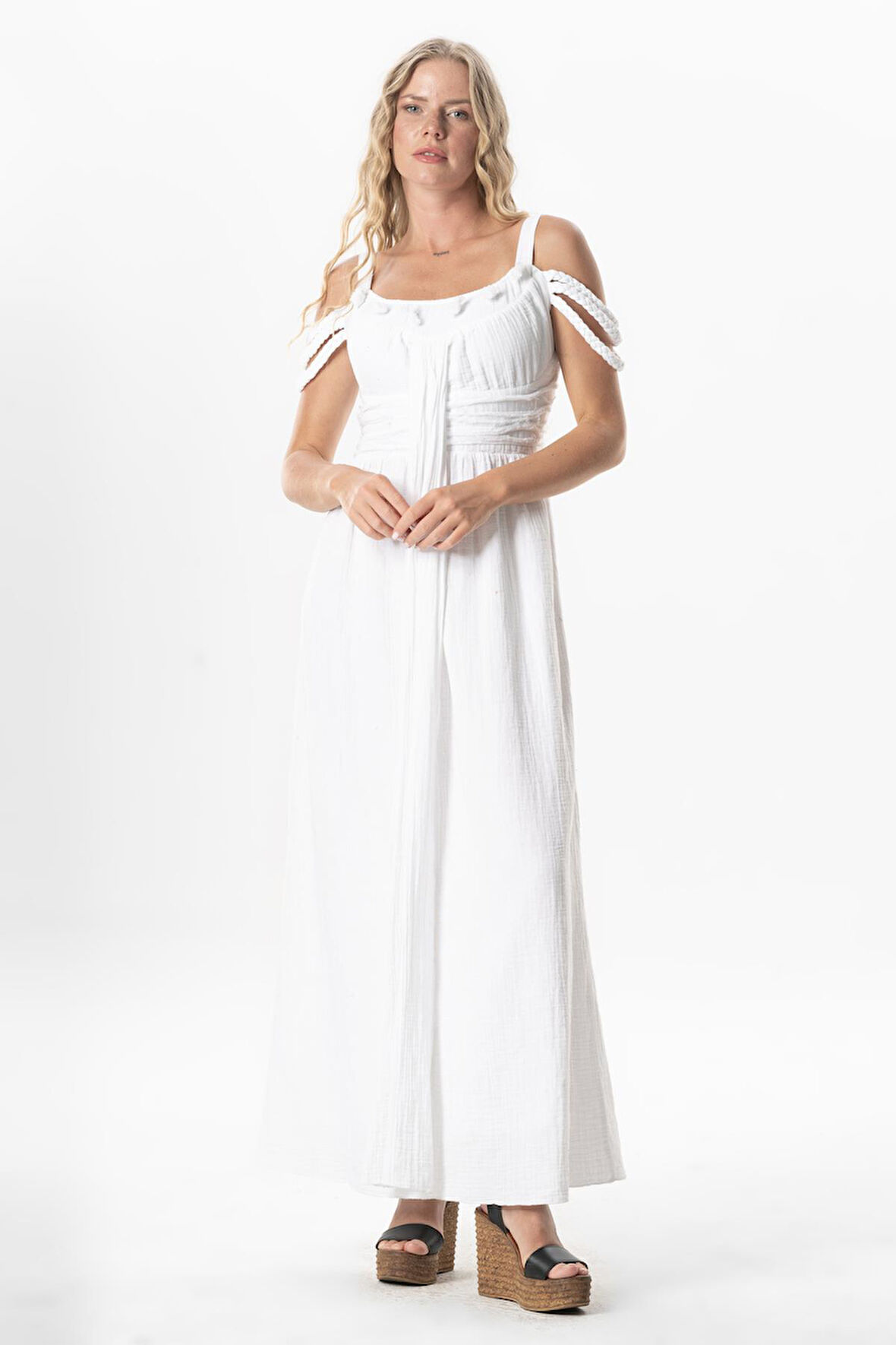 Askılı Kleopatra Kol Detaylı Uzun Müslin Yazlık Elbise Beyaz Byz