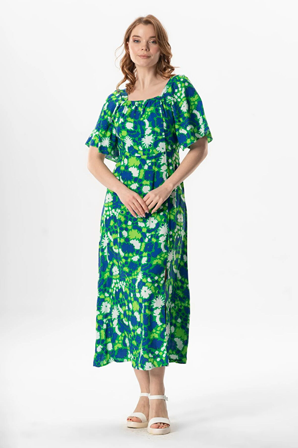 Kısa Kol Viskon Almeda Kare Yaka Yırtmaçlı Uzun Elbise Soyut Çimen Yşl Syt çmn