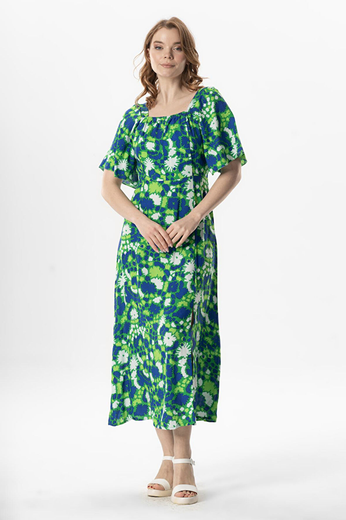 Kısa Kol Viskon Almeda Kare Yaka Yırtmaçlı Uzun Elbise Soyut Çimen Yşl Syt çmn