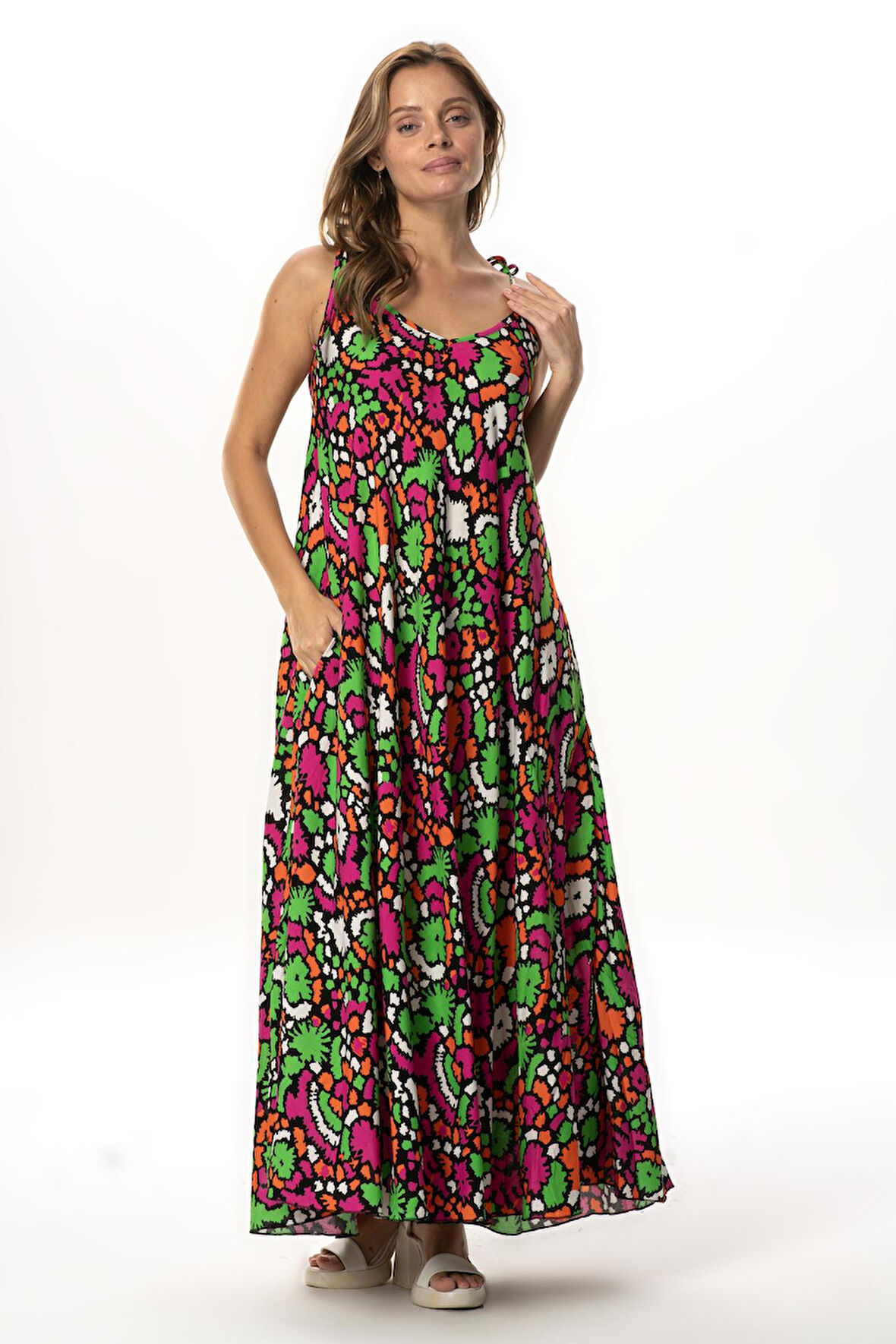 Askılı Viskon Suzan Uzun Yazlık Elbise Soyut Siyah Syt syh