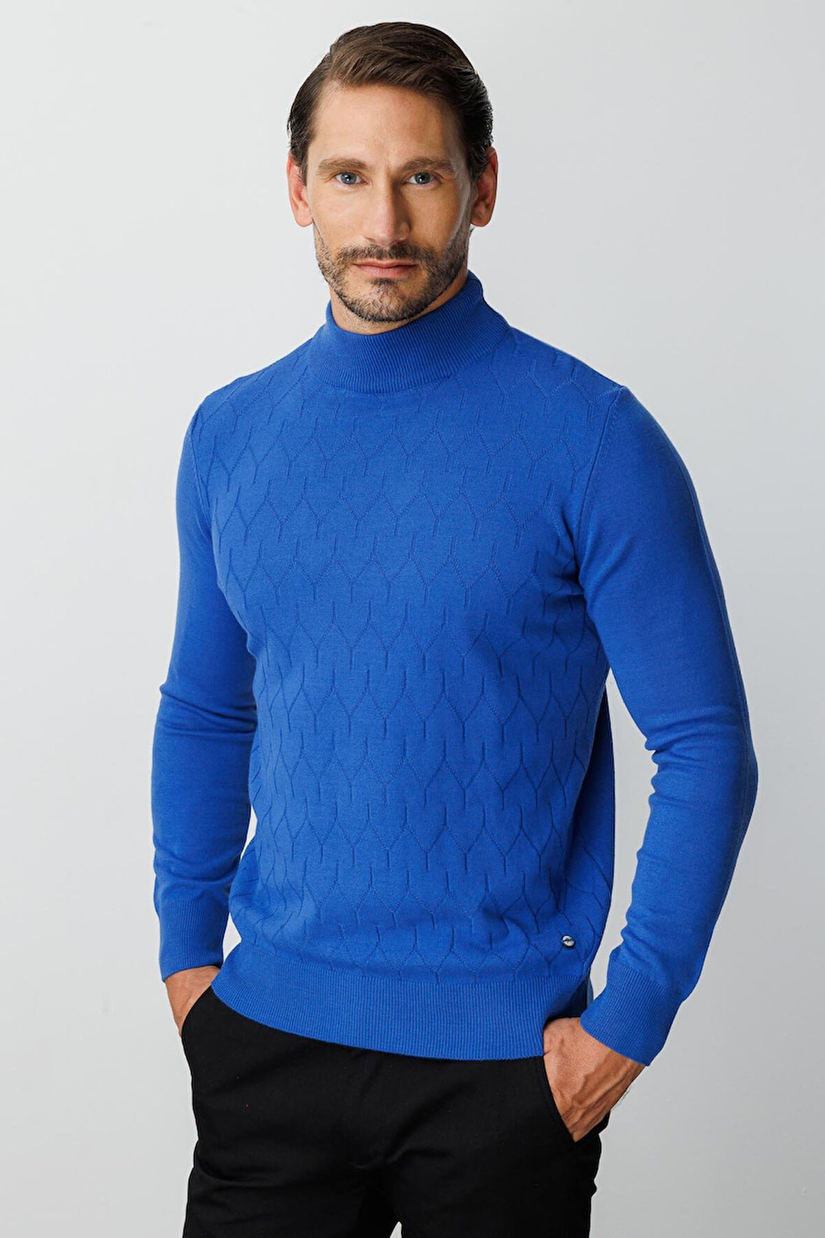 Saks Standart Fit Dar Kalıp Yarım Balıkçı Düz Uzun Kollu  Triko