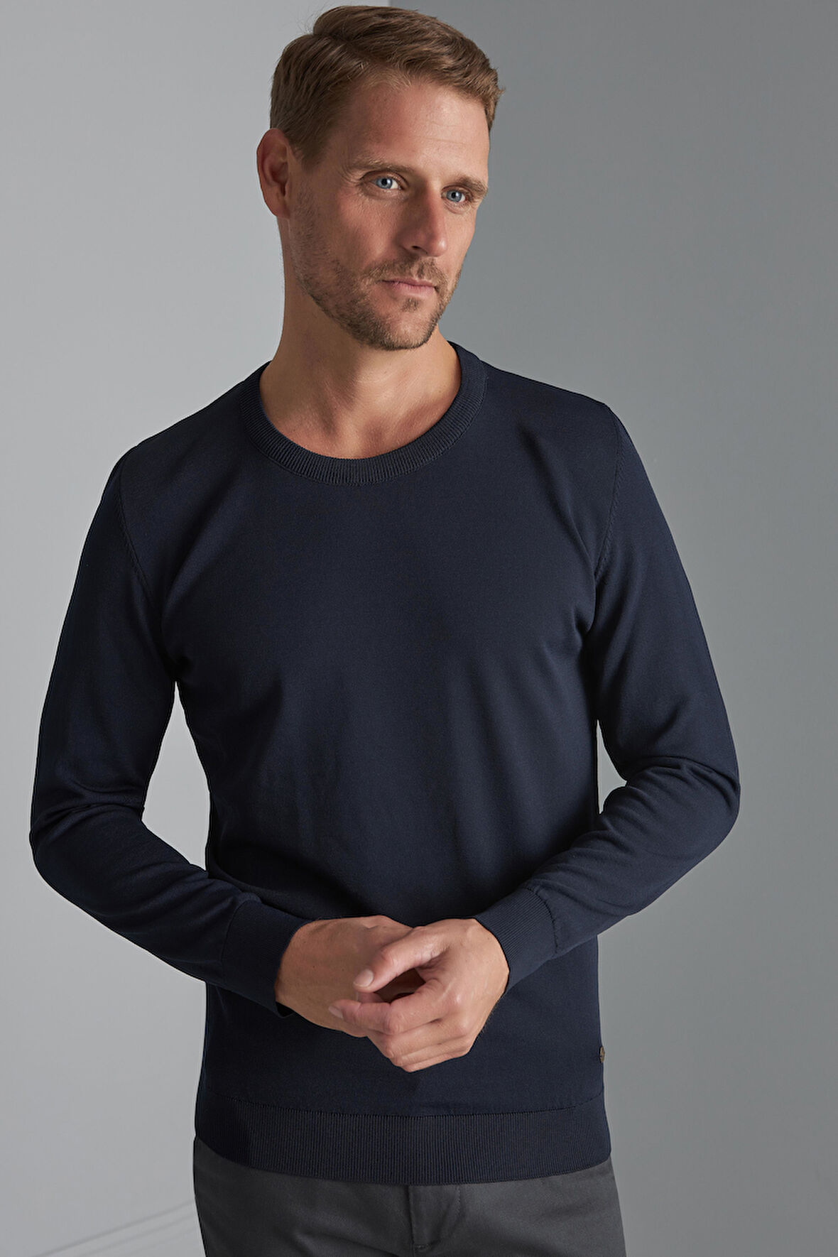 Lacivert Slim Fit Dar Kalıp Bisiklet Yaka Düz Uzun Kollu  Triko