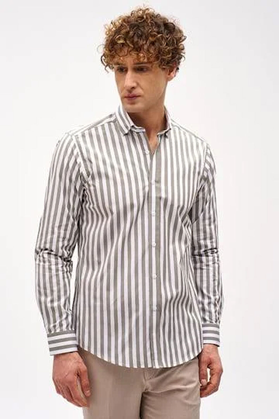 Haki Dynamic Fit  Düğmeli Yaka Çizgili Uzun Kollu Cepsiz %100 Pamuk Gömlek