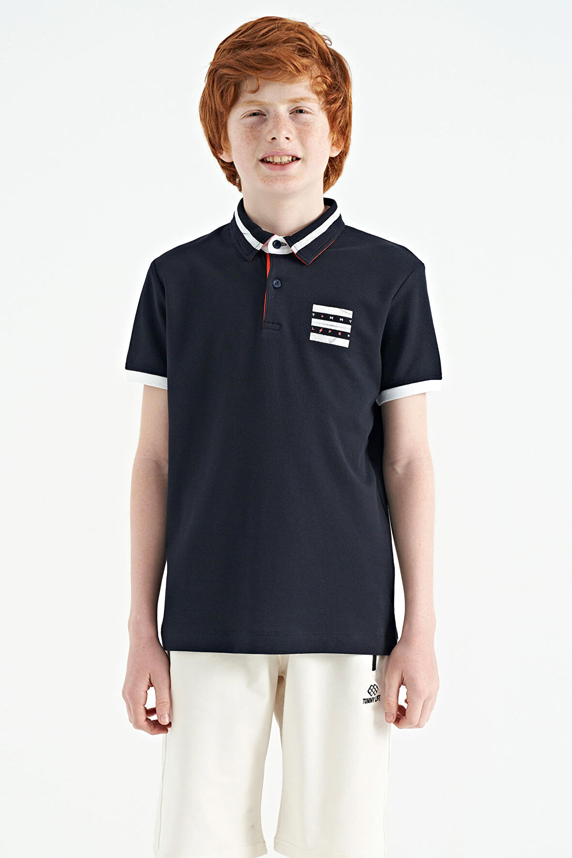 Lacivert Yakası Renk Bloklu Baskı Detaylı Standart Kalıp Erkek Çocuk T-Shirt - 11111 | 3-4 Yaş