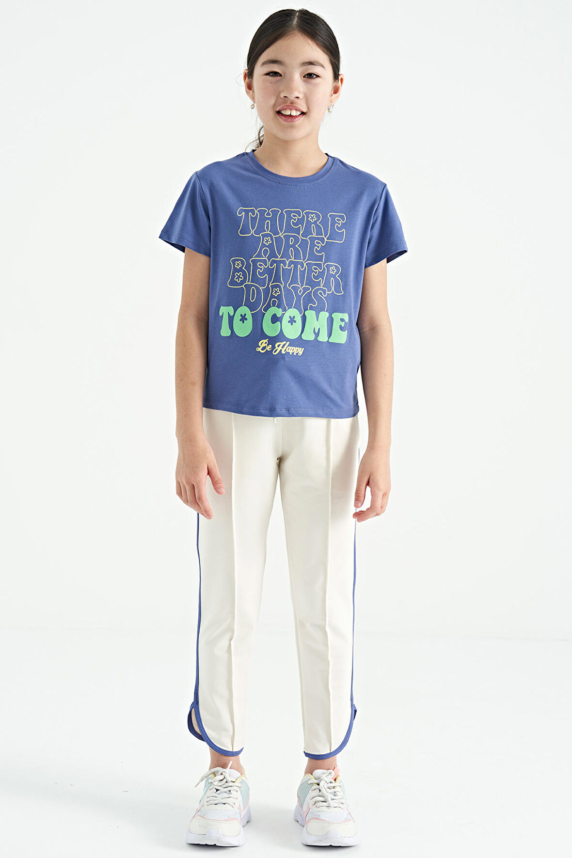 Açık Eflatun O Yaka Yazı Baskılı Rahat Form Kısa Kollu Cropped Kız Çocuk T-Shirt - 75118 | 14-15 Yaş