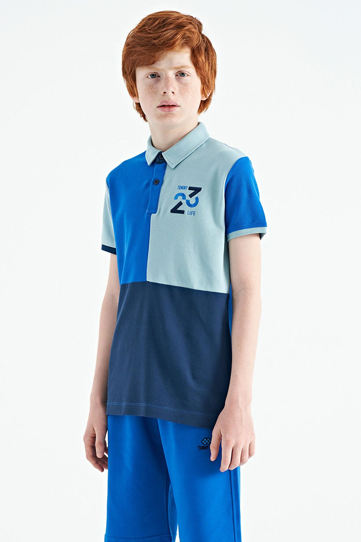 Saks Renk Bloklu Nakış Detaylı Standart Kalıp Polo Yaka Erkek Çocuk T-Shirt - 11108 | 6-7 Yaş